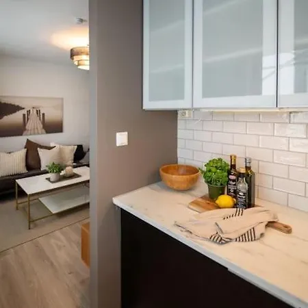 Ultra Flat With Balcony Daire Bergen